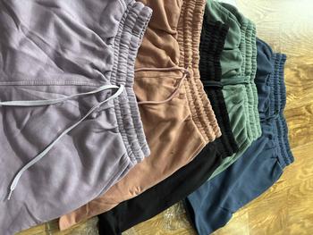 Product Review of Combo 5 Quần Short Thun Nữ Vải Nỉ Lưng Thun Co Giãn Màu Ngẫu Nhiên from s**m 0