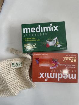 Product Review of Xà Phòng Medimix 18 Loại Thảo dược Ayurveda Tác Động Nhanh 125g Dưỡng Body Skincare from N**ღ 2