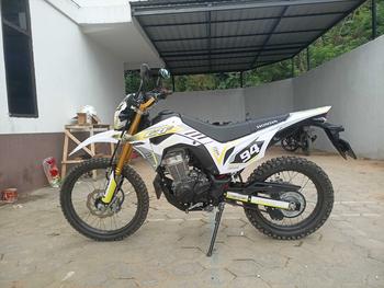 Product Review of DECAL HONDA CRF 150L PUTIH SUPERMOTO FULL BODY KEREN MINIMALIS SIMPLE MURAH TERBARU VIRAL- CRF GANK PUTIH 060 Motor from R**n 0