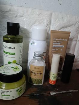 Product Review of Serum Kiềm Dầu Rau Má Dưỡng Âm Giúp Thu Mờ Lỗ Chân Lông Làm Đẹp Da Chăm Sóc Da Cỏ Mềm 30ml from S**e 2
