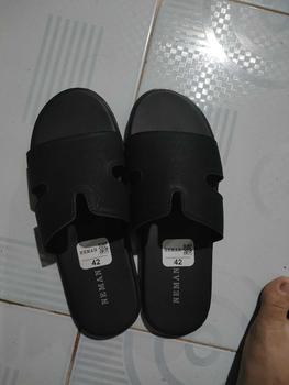 Product Review of Dép Quai Ngang Chữ K NEMAN, Khâu Quai Xuyên Đế, Quai Da Microfiber Không Nổ MS21 Cao Su Đế Bằng DéP from T**n a** 2