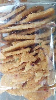 Product Review of Cơm Cháy Mắm Hành 500g thơm ngon Thức Ăn from h**3 2