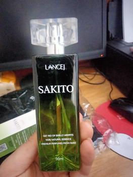 Product Review of Xịt khử mùi hôi nách Sakito 50 ml Sản phẩm kiểm soát mùi hôi Có hoa Xịt Thơm from N**g T**y 0