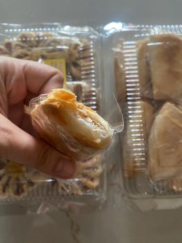 Product Review of bánh khóm hoa mai-  # ít đường- hương vị dứa -  Hữu cơ # Đào bánh khóm vị chua ngọt không gmo banh bánh abc ăn cùng from M**è 2