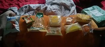Product Review of Bánh mix thùng nhỏ - Mix đủ vị Food Cake from 사**요 ♡** 0