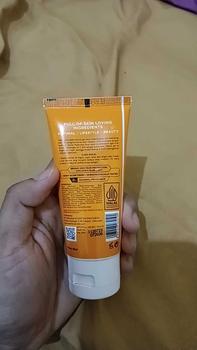 Product Review of [Twin Pack] Azarine Hydramax-C Sunscreen Serum SPF50 PA++++ 40ml Acid Hyaluronic Facial  Berminyak  Wajah  Sunblock from С**б 2