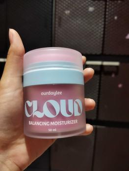Product Review of OURDAYLEE - Cloud Balancing Moisturizer [For Normal to Oily Skin] from l**🇸 0