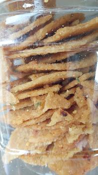 Product Review of Cơm Cháy Mắm Hành 500g thơm ngon Thức Ăn from h**3 3