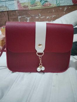 Product Review of Contrast Women Shoulder Bag Simple Pearl Pendant Luxury Designer Handbag Messenger Bag Small Square Crossbody Mobile Phone Purse from l**h 0