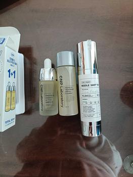 Product Review of [ Bản da khô ] Tinh Chất CNP Laboratory Keo Ong Tái Tạo Phục Hồi Da - Serum serum  keo from T**ý 1