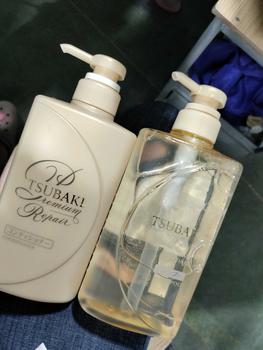 Product Review of Combo Gội Xả - Dầu Gội Tsubaki Premium Repair Tsubaki Không Chứa Silicon. from T** H** 🇻**🇷 1
