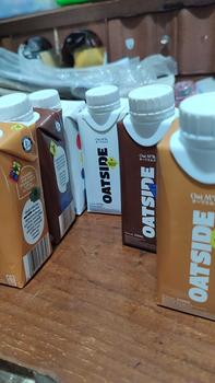 Product Review of OATSIDE Mix Cap Oat Milk Barista Blend Chocolate Coffee 200ml (6pcs) (Kemasan Tutup Botol) | Susu Oat Barista Blend Cokelat Kopi from A** E**y 0