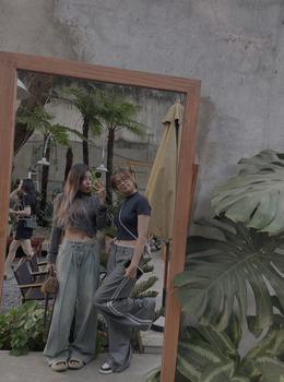 Product Review of Quần Jeans Ống Rộng Phong Cách Hàn Quốc KARA 498- Chất vải dày dặn, thoải mãi, dễ phối đồ from T**o N** ** 1