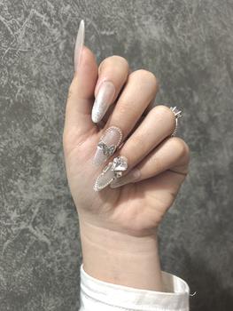 Product Review of Mã D006 - Nailbox Thiết Kế Thủ Công French Mắt Mèo (kèm bộ dụng cụ). from C** O**h 2