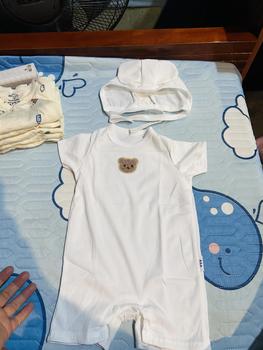 Product Review of [Kèm mũ] Bodysuit dài tay cho bé Đính Gấu, body dài tay cho bé gái bé trai chất Tăm gân mẫu quần áo sơ sinh 0-12M Jumpsuit Kem from P**n T**o 🖤** 1
