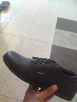 Product Review of PRS - Sepatu Formal Pria Casual Kantoran Nikahan Kulit Syntetis Original Sepatu Pantofel Pria Resmi Formal hitam Coklat Gaya Trendy Kasual Kantoran Kuliah Wisuda Pesta Nikah Kondangan Gereja Kerja Pns Guru Kekinian Terlaris Terbaru Murah Shoes Black Black from S**6 0