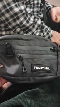 Product Review of Tas Premium Anti/Tahan Air Waist Bag Premium Waterproof Hitam Selempang Slingbag Pria Tas Slempang,Tas Pinggang Tas Pria/Cowok Dewasa/Remaja [Walxer] Waistbag from R**n V**y 1