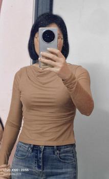 Product Review of Áo Nữ CChat Women Top Dáng Ôm Chất Lưới Xếp Vai Vải Nhập Khẩu 23TDC2013OT from S**h 1