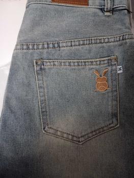 Product Review of Quần jeans nữ Ống suông Vải Qc phối thêu thỏ màu xanh nhạt basic (S-2XL) Q1339 dài 105cm Women from N** n**g 0