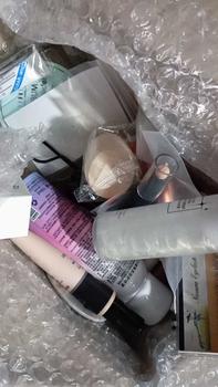 Product Review of Bộ Trang Điểm 24 món gồm Xịt khoá make-up, Bảng phấn mắt, Kem nền, Kẻ mắt, Kẻ mày, Bộ cọ, Kẹp cong mi, Son, Phấn phủ.. đầy đủ như hình Mỹ Phẩm Nữ from G**g L** 0