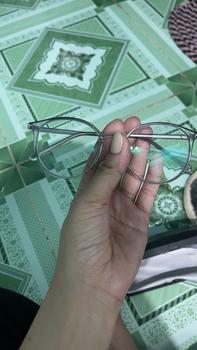 Product Review of [ Mã N021 ] TKN Eyewear : Kính Tròn Nhựa Cốt Kim Loại Chắc Chắn - Unisex Nam Nữ đeo được ( Kèm hộp - khăn lau ) from L** 1