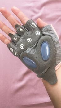 Product Review of Găng Tay Sport Tập Gym Nữ Chống Trượt Tập Yoga, Gym, Goft, Đạp Xe, Đệm Silicon Cao Su Chống Trơn from S**o 0
