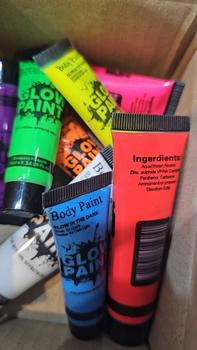 Product Review of สีเรืองแสง บอดี้เพ้นท์ glow body paint 10ml สีนีออน สีสะท้อนแสง สีทาตัวเรืองแสง Glow In The Dark Neon Fluorescent from L**A 0
