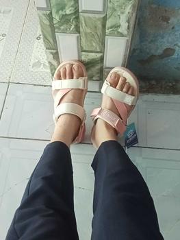 Product Review of Dép Sandal Nữ SYNDER SD2 - Dép đẹp  nhẹ,thoáng mát [Be Hồng, Size 36-39, Tặng chai vệ sinh] from t** 0