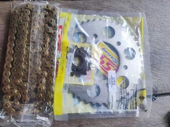 Product Review of Gir depan belakang 415(Tipis) SSS Vixion old/New,  Mxking, R15V2,  Xabre, Byson dan ( rantai gold bukan SSS ) Gear from b**. 0