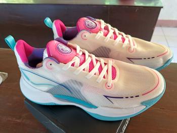 Product Review of EPSHOME New Fashion Rubber Korean Basketball Shoes For Men Sports Sneakers non-slip sports men's shoes from K**e 1