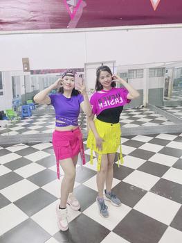 Product Review of Áo croptop lai chéo vạt chữ mặc đi tập, đi chơi,đi nhảy,đi bơi, đồng phục nhóm nữ Thun Sport from T** H** T**m N**n 0