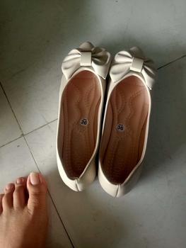 Product Review of Giày Bệt nhọn da sần đen/kem nơ cao su dẻo cho Nữ from 💞**c N**💞 3
