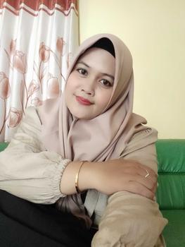 Product Review of PAKET (5+3pcs RANDOM) VOAL MIRACLE ALAINA SCARF POLOS hijab persegi Kerudung from M**a ** 0