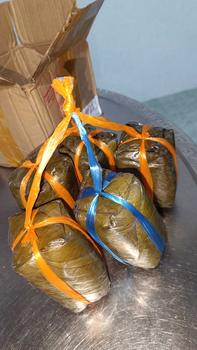 Product Review of Chả Lụa GÂN ỚT XIÊM XANH Bà Hoa Cam 5 Cây 500g Hàng Ăn Nhà Xâu 1kg 5 Cây 200g- LB.BHC.ANNHA.001 (Chỉ giao miền nam) from N**g N** t**p 0