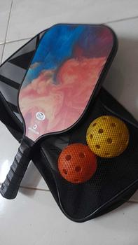 Product Review of Ben Pickleball Vinsguir Bộ 2 vợt kèm túi đeo vợt pickleball chính hãng sợi thủy tinh tiêu chuẩn thi đấu USAPA phiên bản màu đỏ galaxy 2024 vợt  pickleball from T**n K**a 0