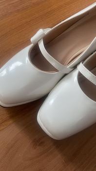 Product Review of Giày Cao Gót Nữ Mary Jane 5cm Phong Cách Vintage Gót Vuông Siêu Xinh Shoes from J** 0