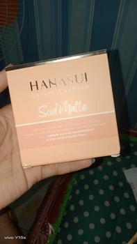Product Review of Hanasui Serum Cushion Soulmatte - Matte Finish UVA & UVB Protection Perfect Coverage Menyamarkan Pori-Pori Garis Halus Noda Wajah from i**🍒 2
