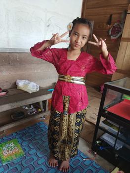Product Review of SET KEBAYA ANAK KARTINI WARNA MAROON from g**p 2