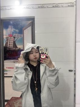 Product Review of Áo khoác có nón Hoodie zip Dalla phối ren nón và tay form rộng Regods - Hoodie zip Dalla from K** n** v** 4**i t** đ** t** 0