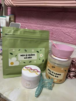 Product Review of TÚI BỘT Ủ TRẮNG LÁ SỮA - SE KHÍT LCL - SÁNG - ĐỀU MÀU DA - GIẢM THÂM - CẤP ẨM - MỀM MƯỢT DA. from C**u n** 0