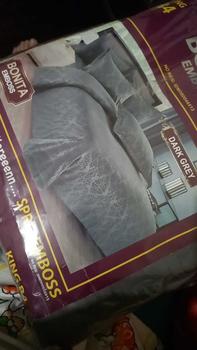 Product Review of Sprei Bonita Polos EMBOSS BANTAL 4 ( 180x200 ) King Size from m**🐣 0