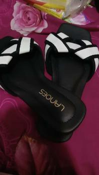 Product Review of LANOES Sandal Wanita Korean Style Elegan Dan Mewah Sandal Wanita Ootd from k**🐰 0