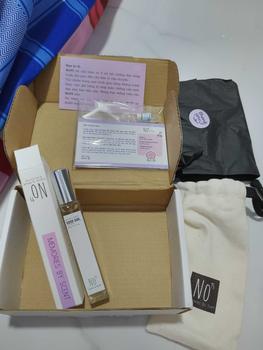 Product Review of Tinh dầu nước hoa No95 Good Girl dành cho nữ, ngọt ngào, quyến rũ Perfume Xịt Thơm Cosmetic Perfume Xịt Thơm Mỹ Phẩm from T**ỹ 0