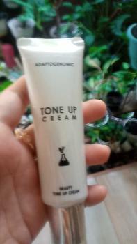Product Review of dr be glow tone up cream Semua Jenis Kulit from k**n 0