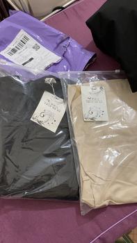 Product Review of Áo Giữ Nhiệt Dài Tay Nữ Cổ 3 Phân Nhúm Sườn Xẻ Tà BigSize MiSoul, Áo Thu Đông Cổ 3 Phân Dáng Form Ôm Body 222 Top Cổ Tròn Women Ong Đen from M** M**h Q**n 1