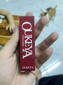 Product Review of Oukeya ลิปสติก ลิปกลอส ปากฉ่ำ ให้ความชุ่มชื้น พกพาง่าย ติดทนระดับหนึ่ง เกลี่ยง่าย กลิ่นพีช from อ**ะ 1