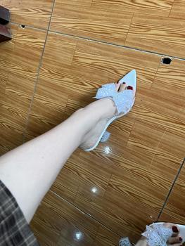 Product Review of Guốc quai trong nơ đá mã H179, dép cao gót nữ quai mika mềm đính nơ BẢY MÀU dé p from K**y 2