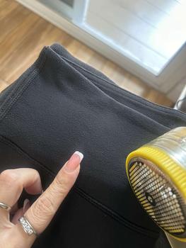 Product Review of ที่ขจัดขุยผ้า ที่ตัดขนผ้า กำจัดขนบนเสื้อผ้า ขน ขุย เคลียร์ ที่ตัดขุยผ้า เสื้อเก่าเป็นเสื้อใหม่ เครื่องตัดขุยผ้าแบบเสียบป from P**t 1
