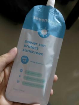 Product Review of SEVENDAYS POWER SUN PROTECT SUNSCREEN SPF40 BY HERSKIN Sunscreen Skincare SPF40+ PA+++ Lightweight Non-greasy Fast-absorbing Matte Hydrating Brightening Anti-aging UV protection Everyday use Safe Gentle Water-resistant Cruelty-free Travel-size Affordable from M**z 0
