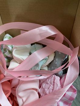 Product Review of Set Combo HỘP 10 dây cột tóc Scrunchies - COMBO TIẾT KIỆM (dây buộc tóc đủ loại vải: Nhung, lụa, hoa nhí,..) - Tặng hộp ruy băng from M**n 3